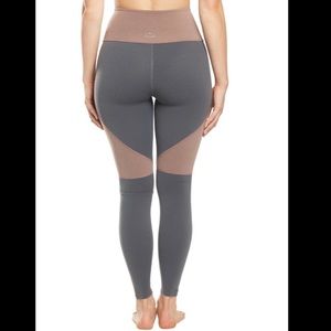 Beyond Yoga Pants - Beyond Yoga High Waisted Yoga Leggings Beyond Yoga Pants - Beyond Yoga High Waisted Yoga Leggings